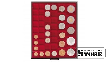 Numismatic box in the RAUCHGLAS modification with 45 rectangular compartments for coins/coin capsules with diameters up to 24, 28, 39, and 44 mm.